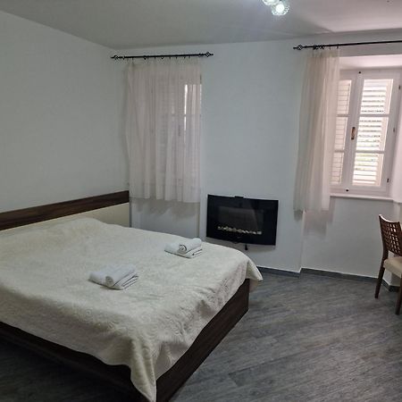 Rooms Dana Old Town Budva Eksteriør billede