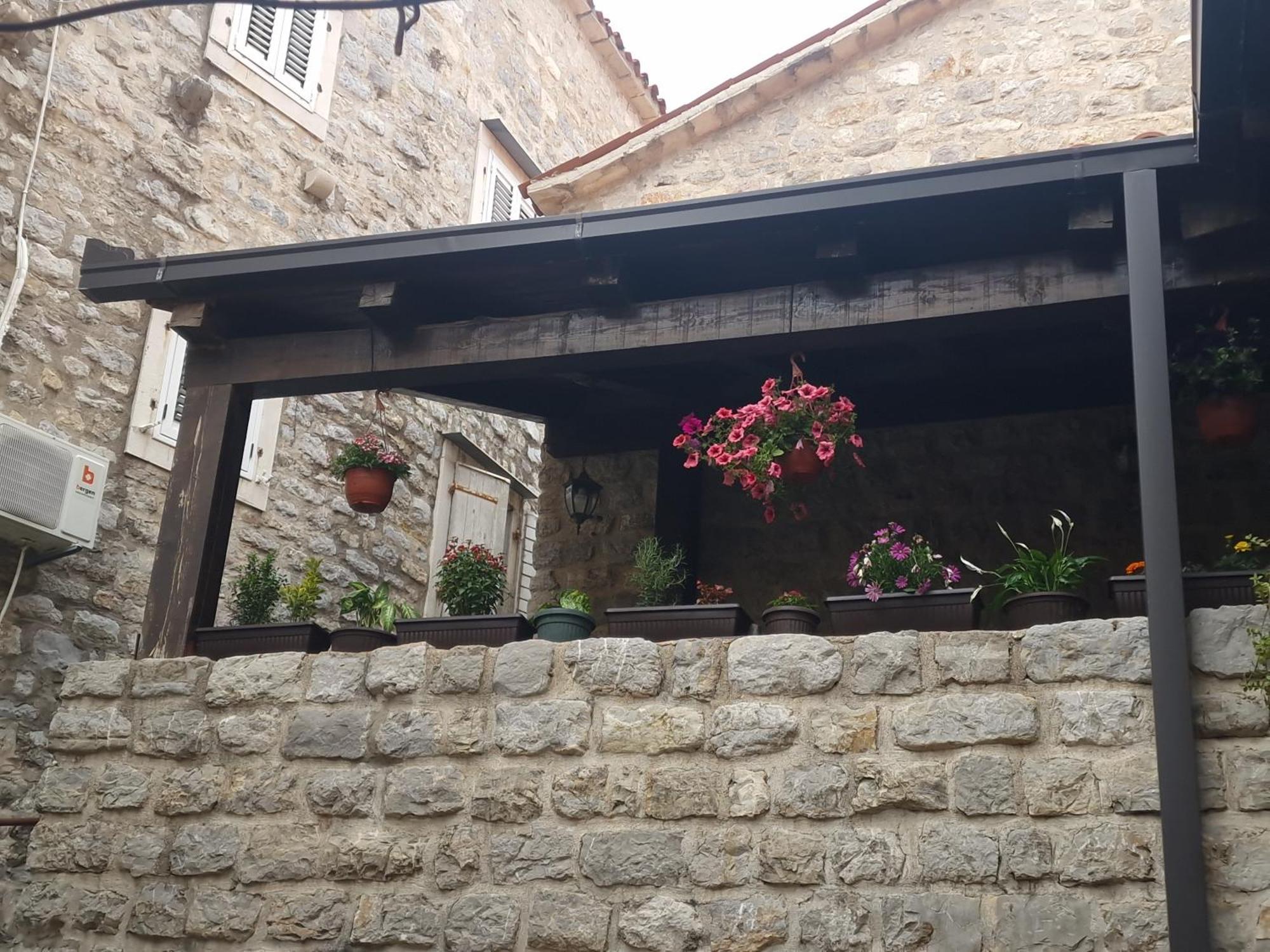 Rooms Dana Old Town Budva Eksteriør billede