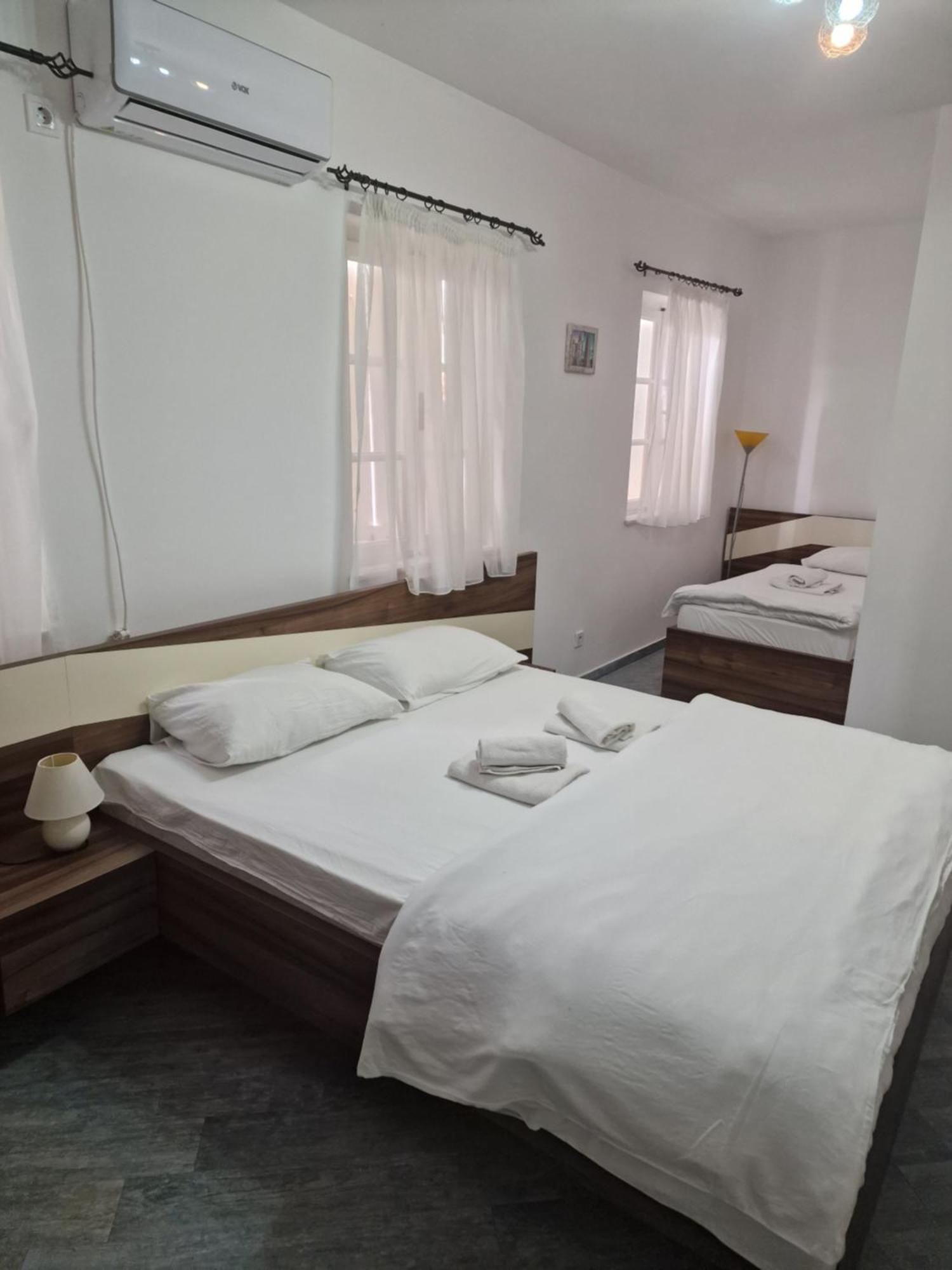Rooms Dana Old Town Budva Eksteriør billede