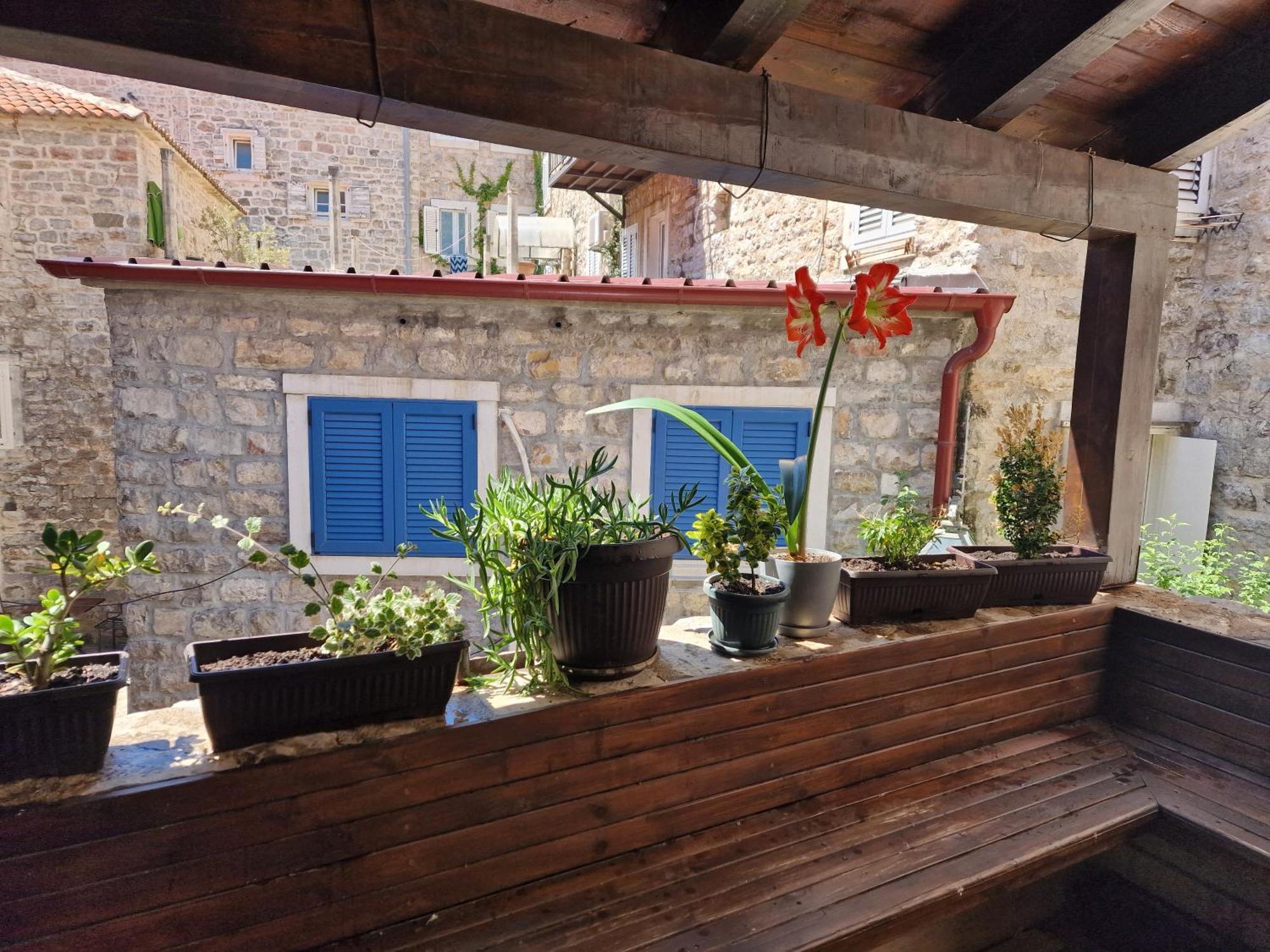 Rooms Dana Old Town Budva Eksteriør billede